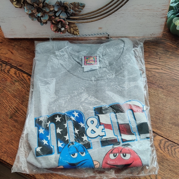 "Vintage" Planet Mars M & M T-shirt Size XXL - Picture 6 of 6